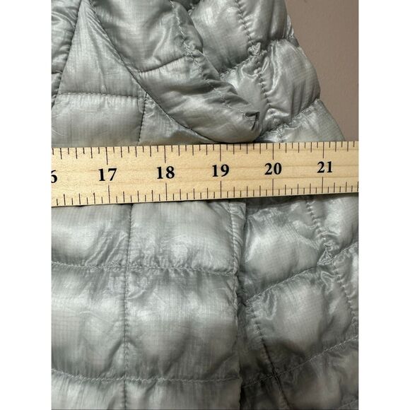 The North Face® ThermoBall™ Trekker Insulated Packable Puffer Jacket Women's M - Picture 9 of 12